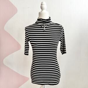 Black Striped Turtleneck‎ Top Minimalist Y2K Grunge Retro 2000s Medium